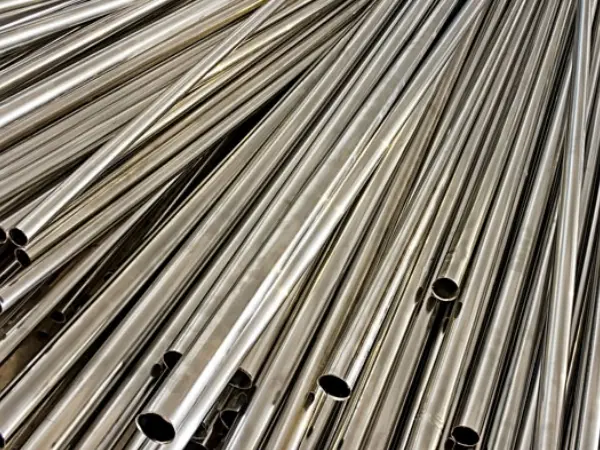 Small diameter stainless steel tubing, micro stainless steel tubing, 316L stainless tubing, precision steel tubes, seamless vs welded tubing, stainless steel instrument tubing